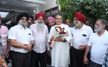 ਸੰਸਦ ਮੈਂਬਰ ਸੰਜੀਵ ਅਰੋੜਾ ਨੇ ਨਿਊ ਮਾਡਲ ਟਾਊਨ ਨਿਵਾਸੀਆਂ ਨਾਲ ਮੁਲਾਕਾਤ ਦੌਰਾਨ ਨਾਗਰਿਕ ਮੁੱਦਿਆਂ 'ਤੇ ਜਲਦੀ ਕਾਰਵਾਈ ਦਾ ਦਿੱਤਾ ਭਰੋਸਾ