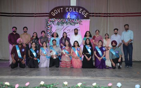 ਐਸ. ਸੀ. ਡੀ. ਸਰਕਾਰੀ ਕਾਲਜ ਲੁਧਿਆਣਾ ਦੇ ਪੋਸਟ ਗ੍ਰੈਜੂਏਟ ਅੰਗਰੇਜ਼ੀ ਵਿਭਾਗ ਵੱਲੋਂ ਵਿਦਾਇਗੀ ਸਮਾਰੋਹ ਕੀਤਾ ਗਿਆ