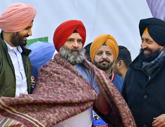 ਰਾਜਾ ਵੜਿੰਗ ਕਰ ਰਹੇ ਹਨ ਆਪਣੇ ਹੀ ਨੇਤਾ ਰਾਹੁਲ ਗਾਂਧੀ ਦੀ ਨੀਤੀ ਦੇ ਉਲਟ ਬਿਆਨੀਬਾਜ਼ੀ